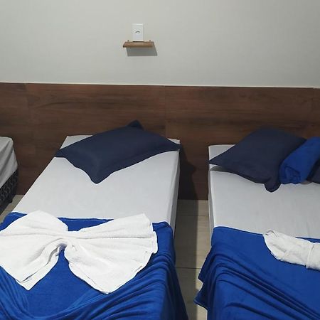 Pousada Quarto Com Frigobar,Ar E Garagem Gratuita Aparecida  Bagian luar foto